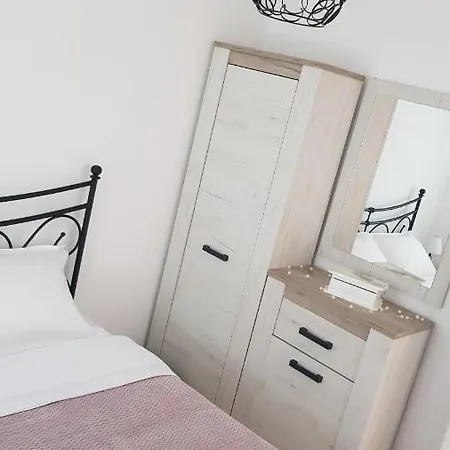 Provansa Apartment *
