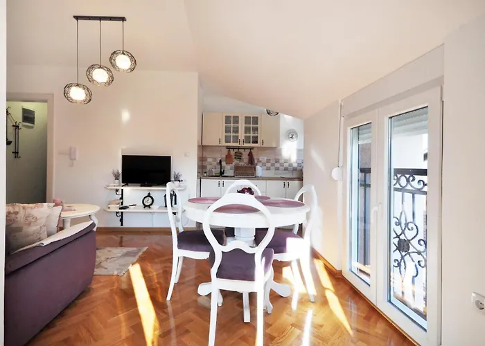 Provansa Διαμέρισμα *